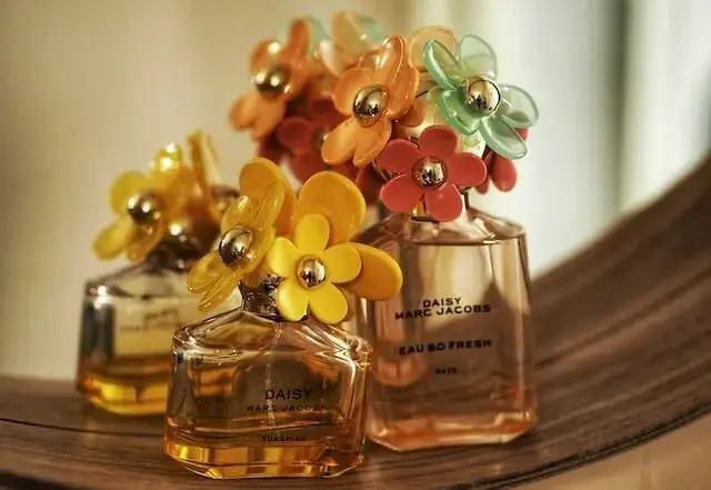 The 9 Best Marc Jacobs Perfumes That Are So Flattering